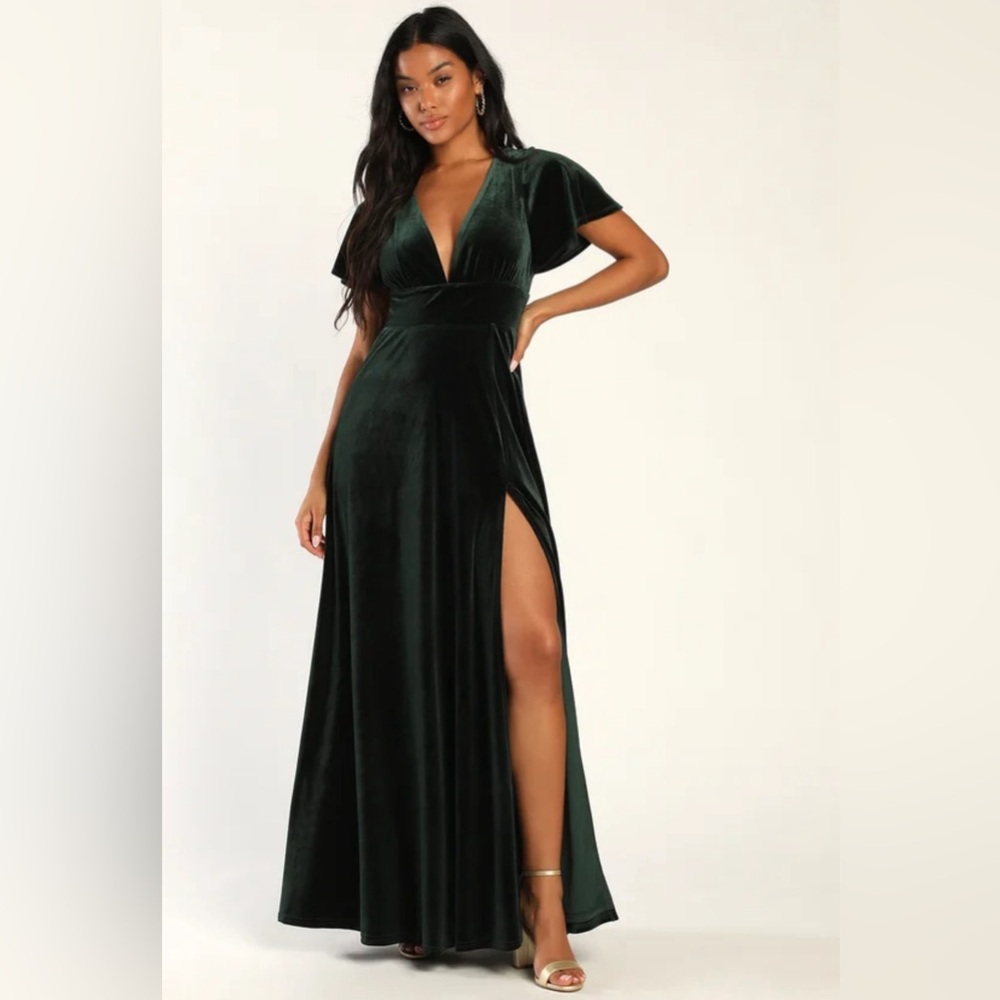 Stunning Days Emerald Green Velvet Flutter Sleeve Maxi Holiday Dress